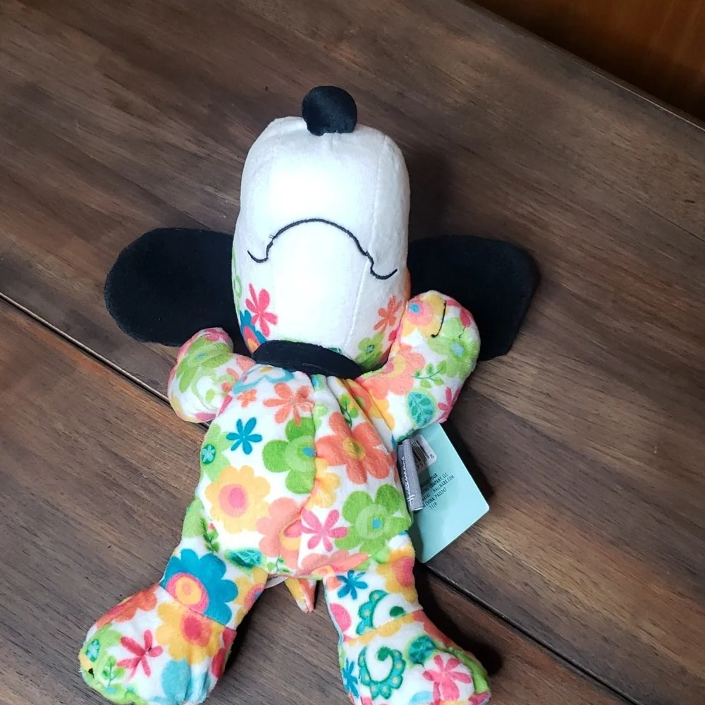 Hallmark nwt peanuts